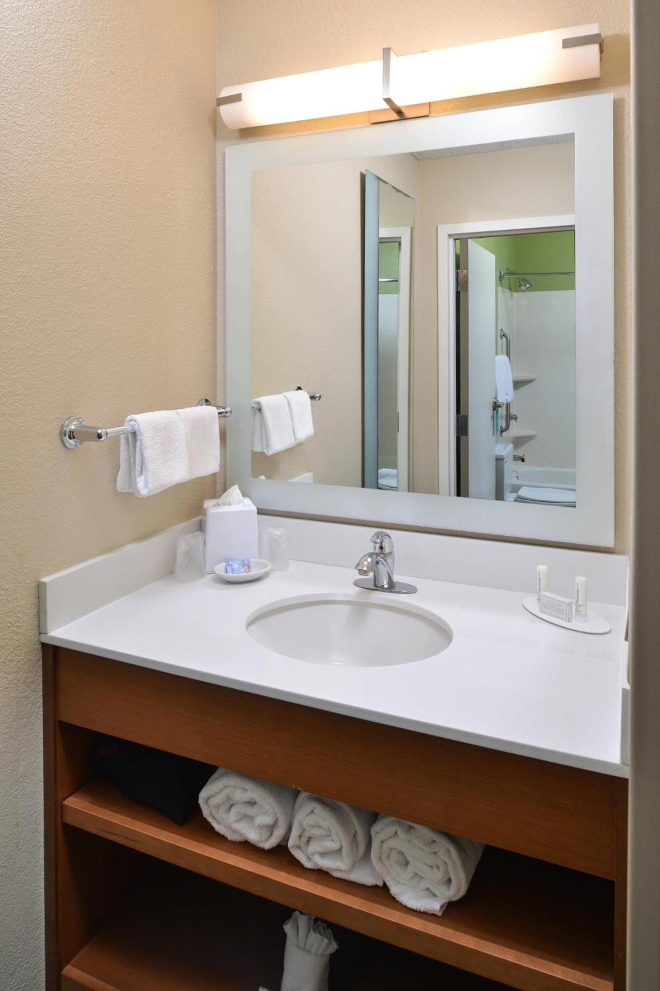 Springhill Suites By Marriott Charleston Riverview Exterior photo